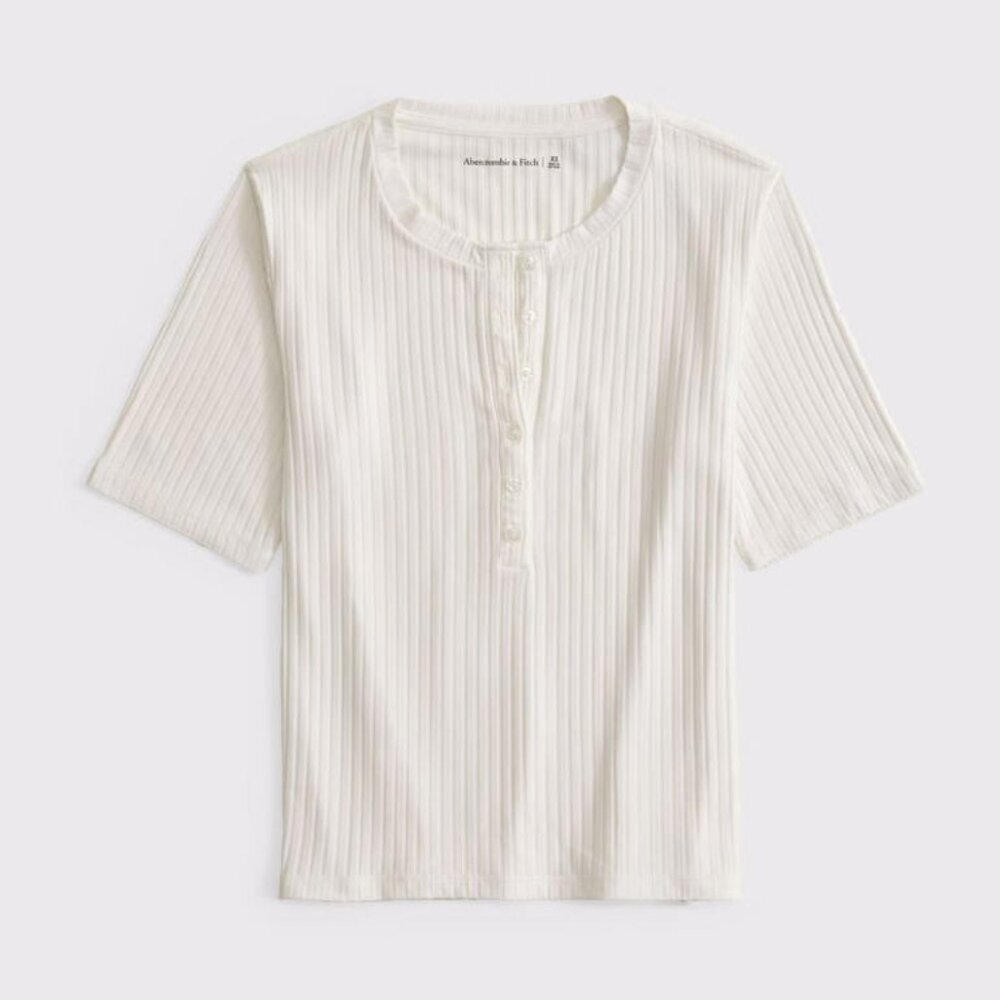 Abercrombie & Fitch Cream Half-Sleeve Henley Top Size Medium 51661